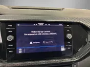 Volkswagen T-Cross 1.0 TSI 110pk DSG Style · Camera · Keyless · Dodehoeksensor · Apple/Android Car Play · Stoelverwarming · 17'Velgen ·