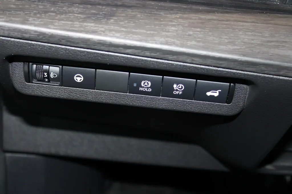 Nissan ARIYA Advance 91 kWh | Electrische stoel verstelling | Apple carplay & Android auto | Navigatie | Parkereersensoren v+a | 360grd camera | Kameleon kleur | 22kw lader | Bi-led verlichting |