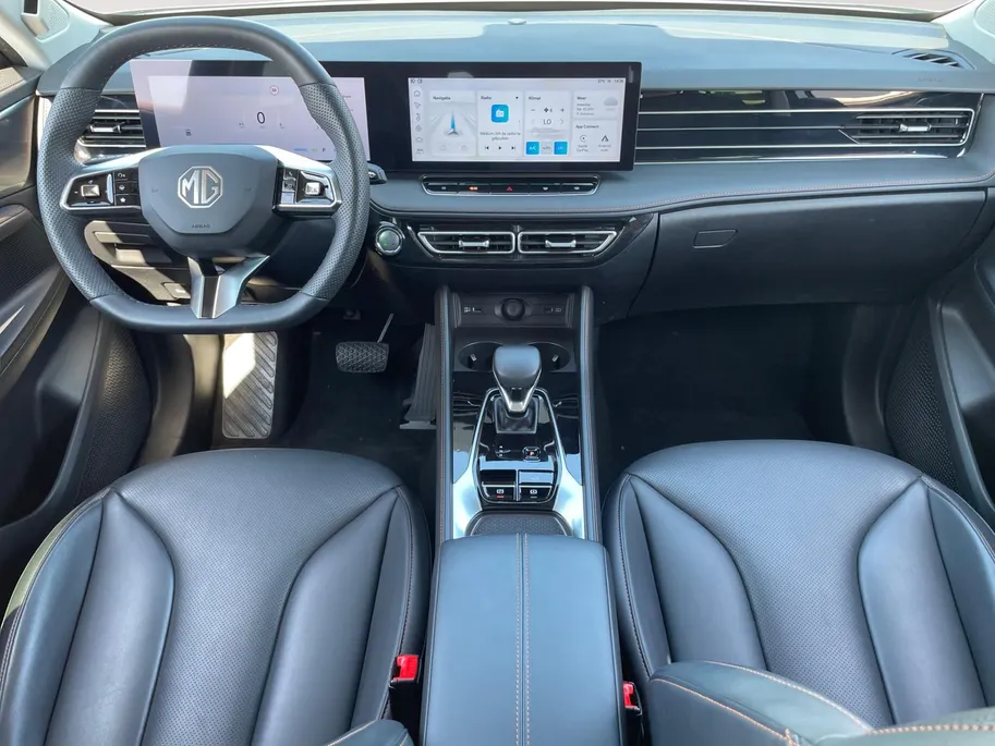 MG HS MG PHEV 1.5 Luxury *Automaat*Navi+360Camera*Climate Control*Adapt. Cruise Control*Elekt. Stoelen*Elekt. Achterklep*LM.Velgen*Zeer nette auto!