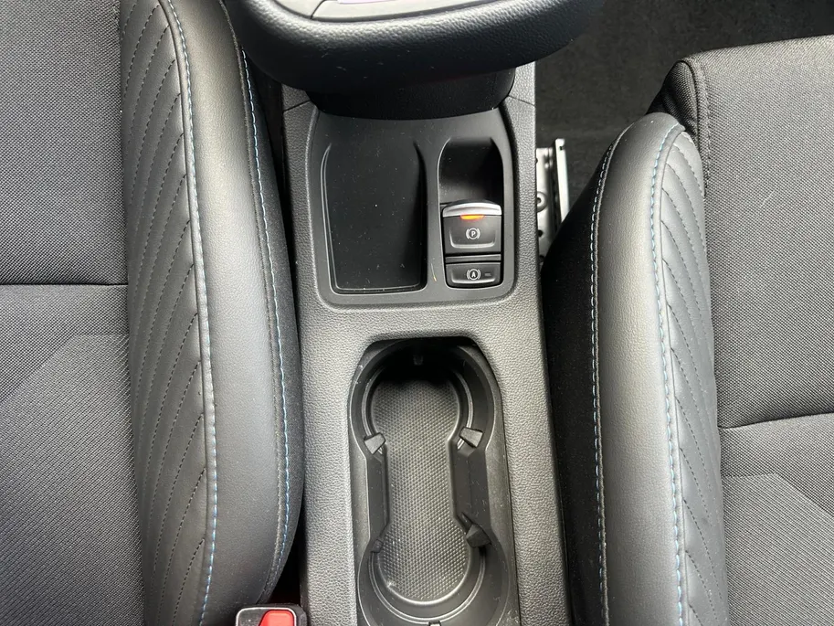 Renault Clio 1.6 E-Tech Full Hybrid 145 esprit Alpine | Automaat | Navigatie | Apple Carplay & Android Auto | LMV | Cruise & Climate Control | Camera | Parkeersensoren | 12 Maanden BOVAG Garantie