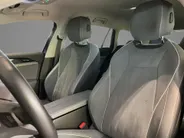 Volkswagen Passat Variant 1.5eTSI/150PK Elegance Business DSG · Trekhaak · Camera · Apple/Android Car Play · Navigatie · Dodehoeksensoren · Massage · Stoelverwarming ·