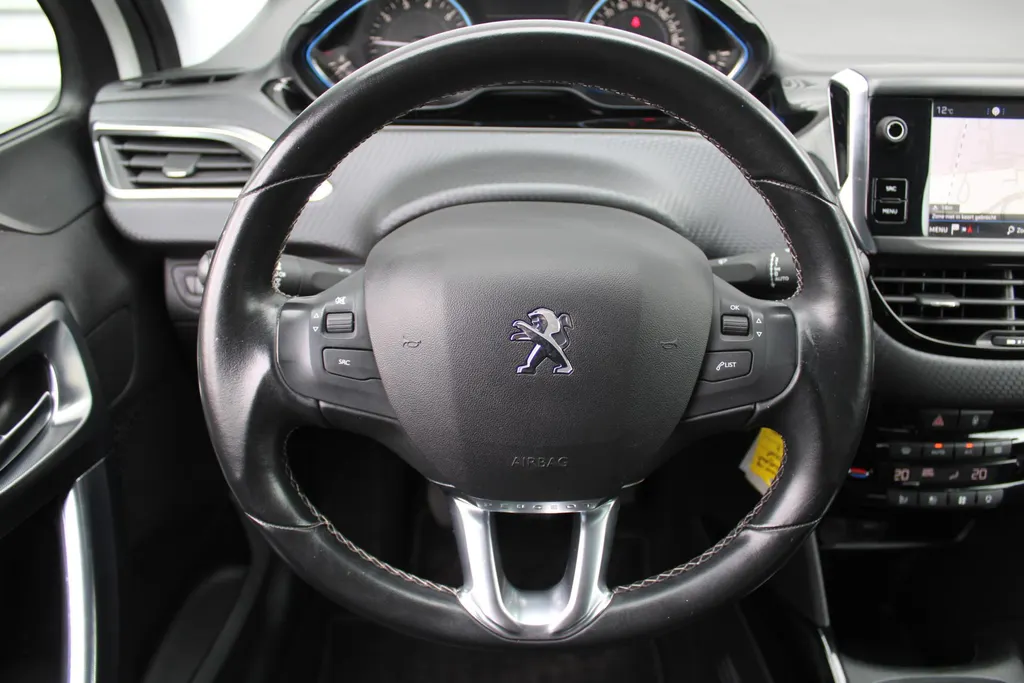 Peugeot 2008 1.2 PureTech Allure | Airco | Cruise | 16' LM |
