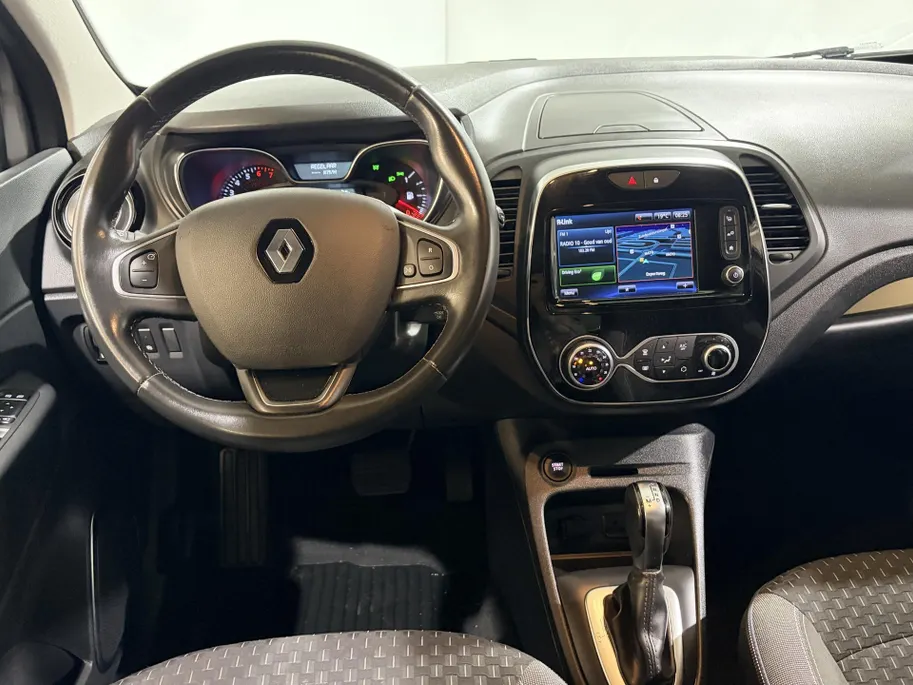 Renault Captur 150PK TCe Intens Automaat | 1ste Eigenaar | Trekhaak | 1200kg Trekgewicht | Cruise Control | Climate Control | Navigatie | Camera | Parkeersensoren | Licht & Regen Sensor | Armsteun |