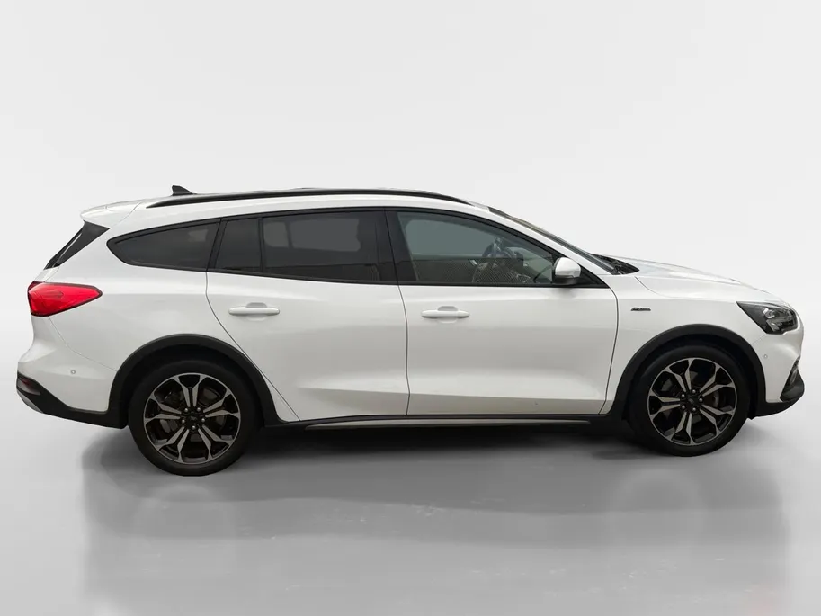 Ford Focus Wagon 1.0 EcoBoost Active Business | Trekhaak | Winter pack | Achteruitrijcamera | Cruise Control | 12 maanden garantie! |