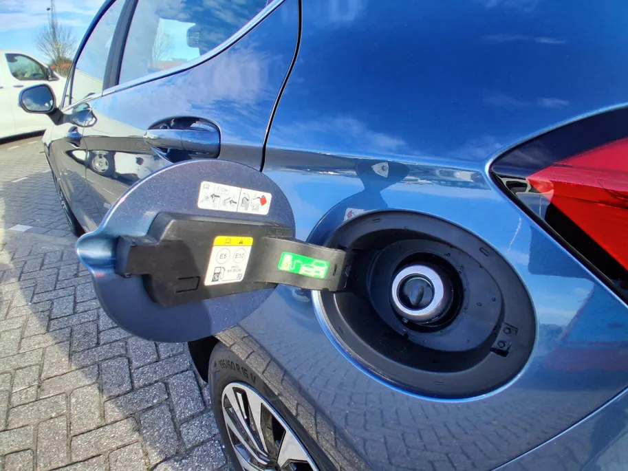 Ford Fiesta 1.0 EcoBoost Hybrid Titanium WINTERPAKKET.