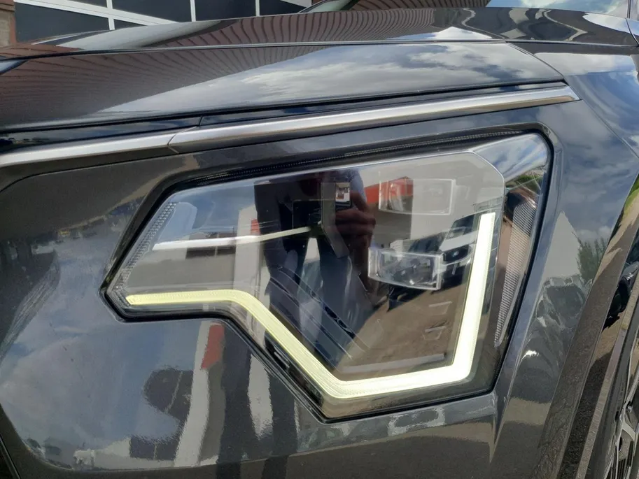 Kia Niro 1.6 GDi Hybrid DynamicPlusLine | Schuifdak | Stoel en stuurverwarming | Dodehoekdetectie | Head-up Display | Camera | verbruik 1 op 20!