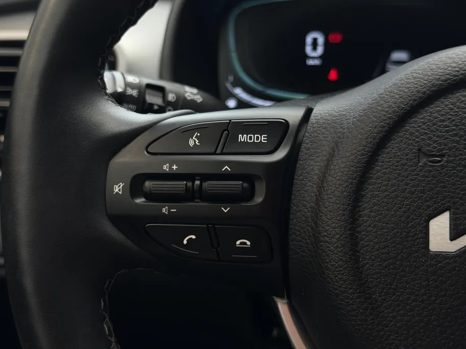 Kia Stonic 1.0 T-GDi MHEV DynamicPlusLine | Apple Carplay / Android Auto | Navigatiesysteem | Stoel + Stuurverwarming | Licht + Regensensor | Parkeersensoren + Camera Achter | Cruise Control | 16' Lichtmetalen Velgen