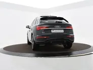 Audi Q5 Sportback Advanced edition 50 TFSI e 220 kW/299 PK · Luchtvering · Glazen panoramadak · Ass. pakket City + Tour · Lederen bekleding