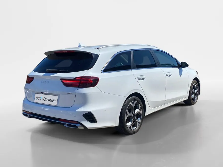 Kia Ceed Sportswagon 1.6 GDI PHEV ExecutiveLine Automaat | Navi | Clima | Camera | Stoelventilatie | Stoel-/Stuurverwarming | Leder & Memory Seats