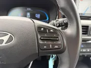 Hyundai i10 1.0 Premium | Climate Control | Achteruitrijcamera | Navigatie | Parkeersensoren achter | Apple Carplay/ Android Auto
