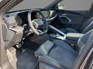 Audi Q5 2.0TFSIe-hybrid 220kW/299PK S Line quattro · Panoramadak · 360°Camera + Parkeersensoren · Apple/Android Car Play · Garantie t/m 25-09-2029 of 80000km.