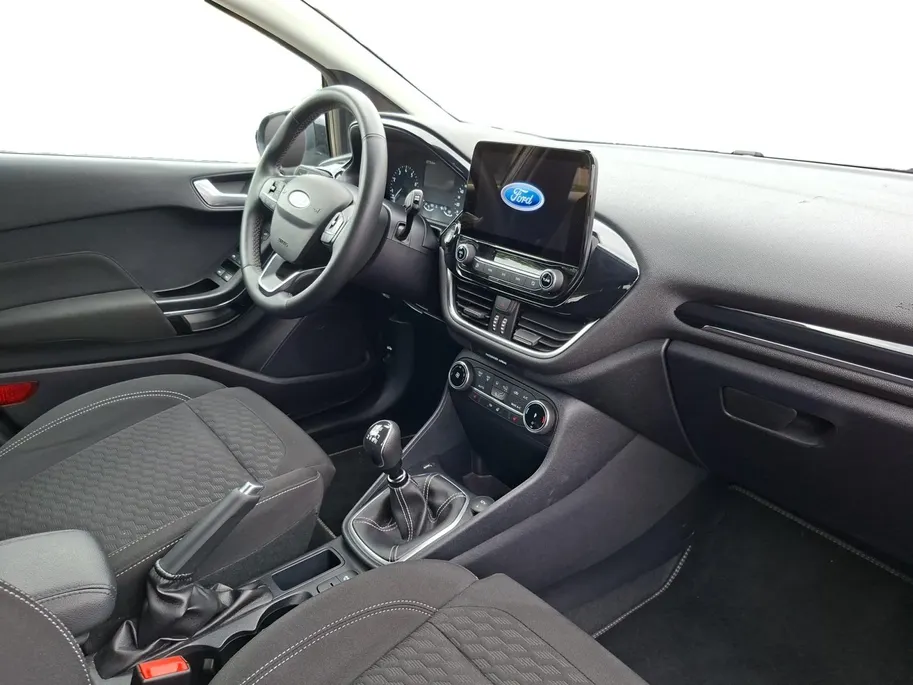 Ford Fiesta 1.0 EcoBoost Hybrid Titanium | Winterpack | Keyless entry | Led verlichting | verwarmbare stoelen | DAB+ |