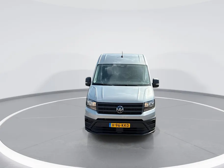 Volkswagen Bedrijfswagens Crafter Bedrijfswagens 35 Trendline 2.0 TDI 140pk L3H3 · 18' LM velgen · Trekhaak · Sidebars · Achterdeurspoiler · Voorspoiler · Camera · Apple/Android Car Play · Navigatie