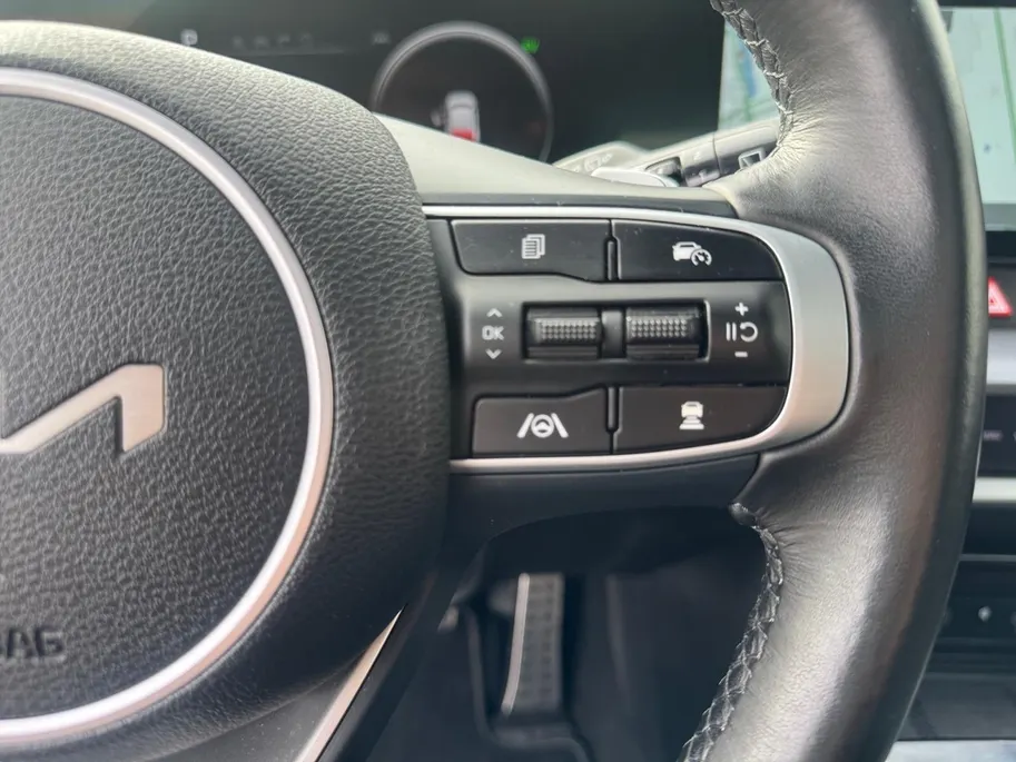 Kia Sportage 1.6 T-GDi Plug-in Hybrid AWD GT-Line | Panorama schuifdak | Camera | Stoel en Stuurwielverwarming | Elektrische achterklep | Navigatie | Adaptieve cruise control |