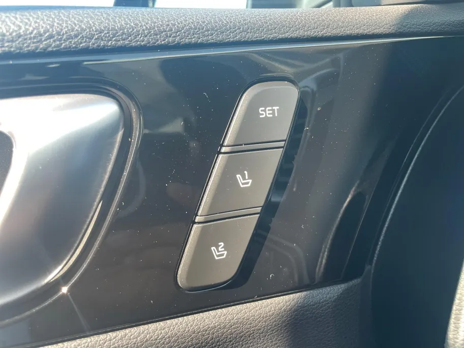 Kia Ceed Sportswagon 1.6 GDI PHEV ExecutiveLine *Automaat*Navi+Camera*Schuif/kanteldak*Climate Control*Adapt. Cruise Control*Stoelverwarming/ventilatie*Elekt. stoel*Elekt. achterklep*Zeer nette auto!
