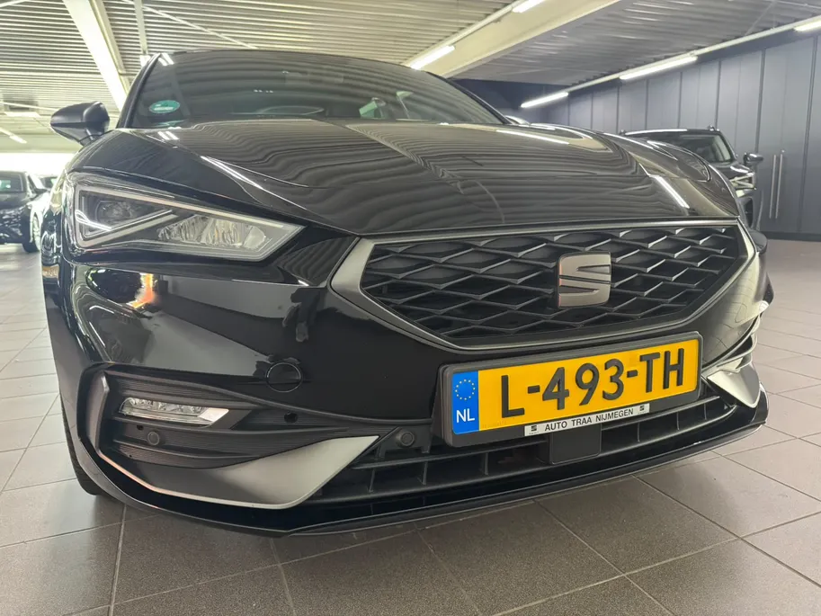 SEAT Leon 1.0 eTSI 7-DSG FR Business Intense 18'' LMV / STOEL + STUUR VERW. / KEYLESS /