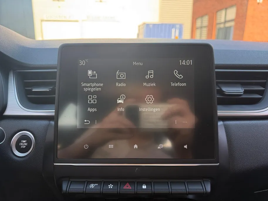 Renault Captur 1.0 TCe 90 Intens | Apple Carplay & Android Auto | Parkeersensoren | Volledig Dealer Onderhouden | Cruise & Climate Control | 12 Maanden BOVAG Garantie
