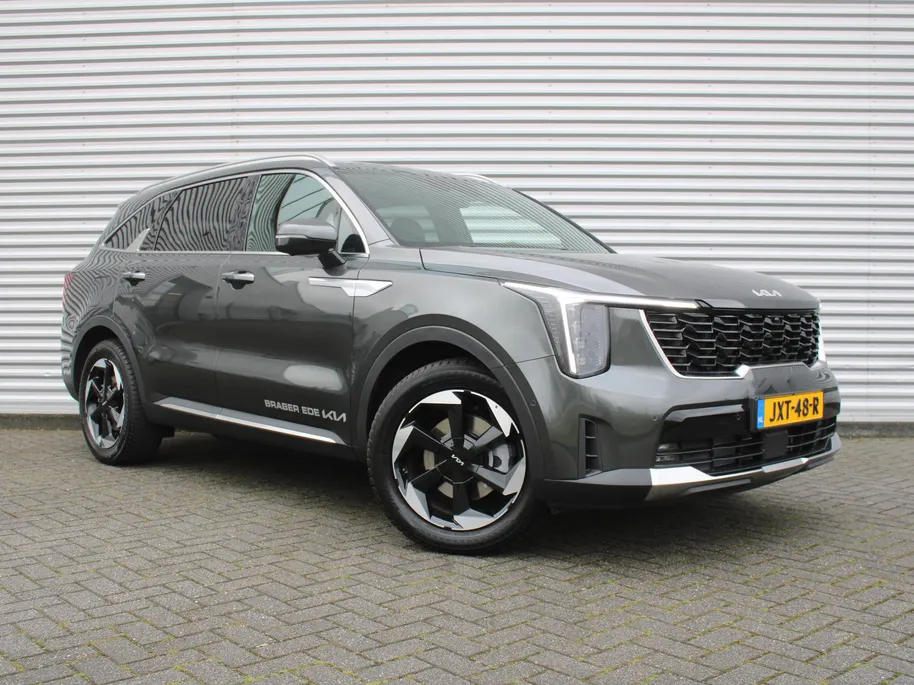 Kia Sorento 1.6 T-GDi Plug-in Hybrid 4WD ExecutiveLine 7p | Stuur-/stoelverwarming + ventilatie | Schuifdak | Leer | 360 Camera | Elek. stoelverst. | HUD | LED | 19' LM |