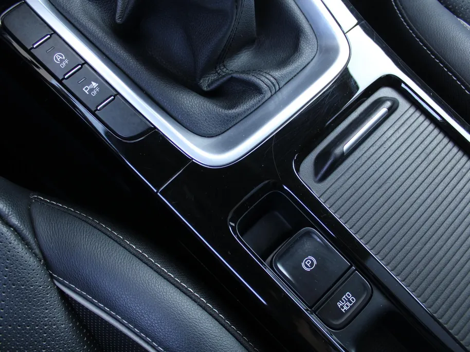 Kia XCeed 1.4 T-GDi ExecutiveLine | Trekhaak | Schuif-/kanteldak | Stuur-/stoelverwarming + ventilatie | 18' LM |