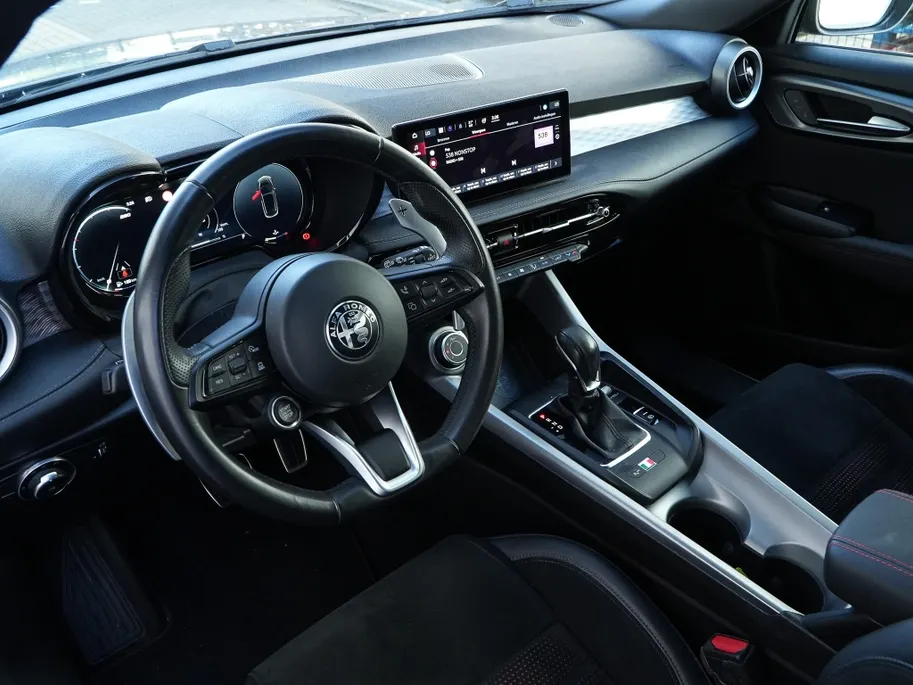 Alfa Romeo Tonale 1.5 MHEV 130 PK Hybrid Edizione Speciale | Navi | Carplay | LED | 20'