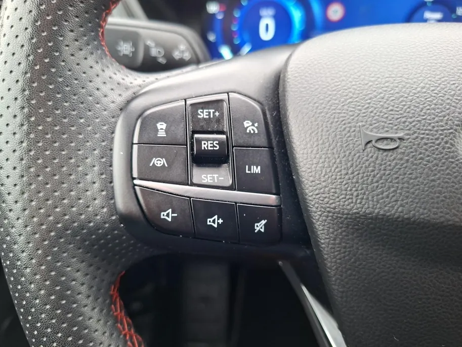 Ford Kuga 2.5 PHEV ST-Line | Winterpack | Driver Assistancepack | Technologypack | Adaptive Cruisecontrol | Camera v+a | Dodehoekdetectie | Head-up Display | El. Achterklep | Full LED