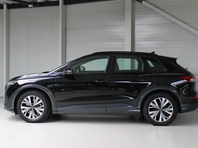 Audi Q4 e-tron 40 Advanced edition 77 kWh Navigatie | Climate Control | Adaptieve Cruise Control | Camera | Stoelverwarming | 96% SoH