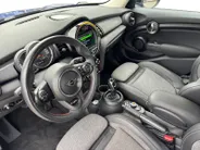 MINI 5-Deurs 1.5 Cooper | 17' VELGEN | SPORTSTOELEN | LED | 12 MAANDEN GARANTIE |
