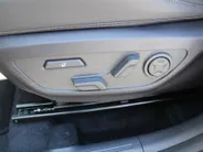 Kia Seltos Seltos 1.6 T-GDi DCT7 X-Line Demo Edition | Stuur-/stoelverwarming + ventilatie | 360 Camera | Leer | Elek. stoelverstelling | Inductielader | LED | 19" LM |