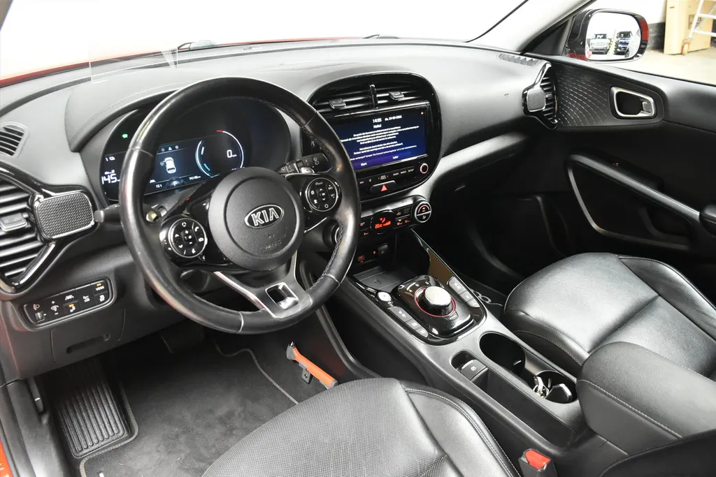 Kia e-Soul 64kWh ExecutiveLine I SOH 100% I TREKHAAK