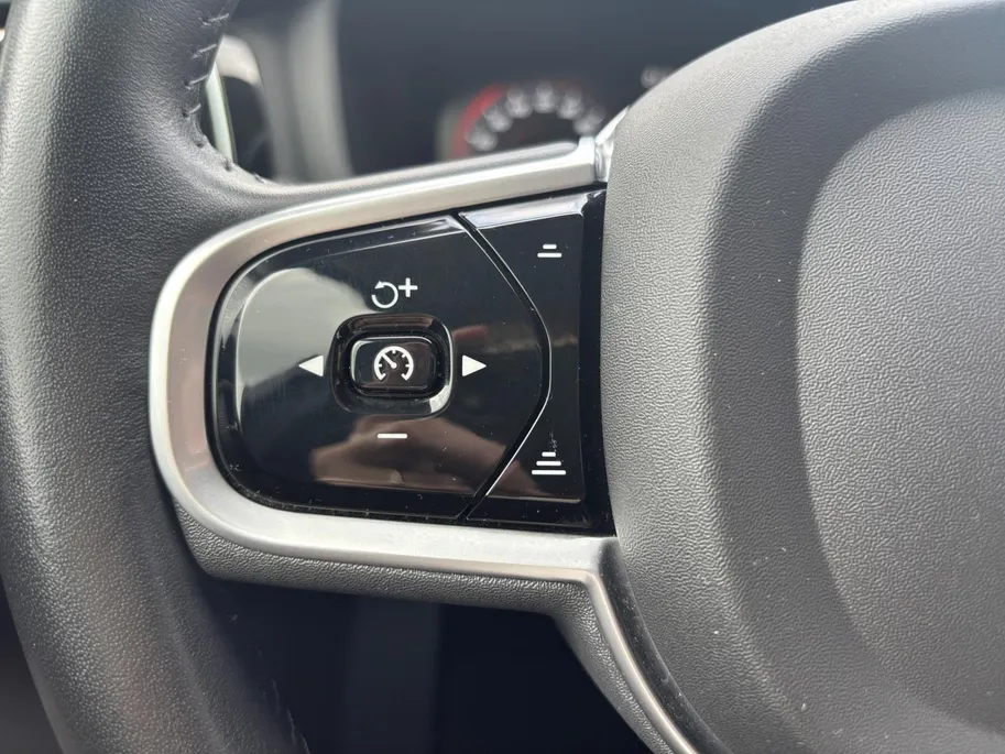 Volvo V60 2.0 B4 Core | Achteruitrijcamera | Elektr. Achterklep | Lederen bekleding | Geheugen stoelen | Dodehoek detectie | 12 maanden garantie! |