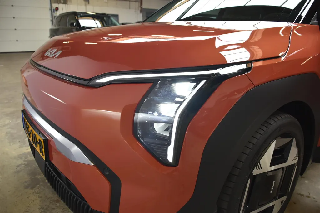 Kia EV3 81,4 kWh 204pk Plus Advanced TREKHAAK