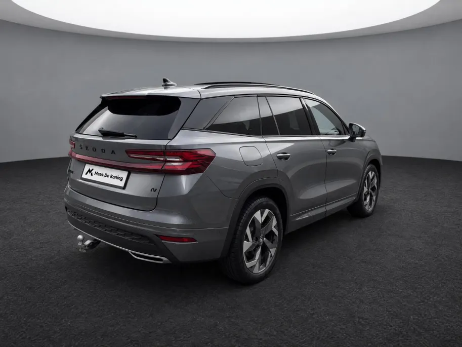 Škoda Kodiaq 1.5 TSI 204pk DSG PHEV Sportline Business · Panoramadak · Wegklapbare Trekhaak · Camera · Elek. Voorstoel · P-Sensoren · 19'' Inch · Garantie t/m 29-06-2030 of 100.000km
