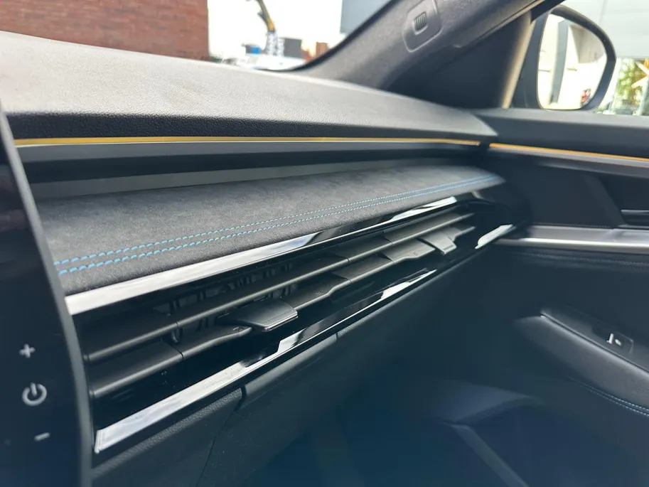 Renault Austral 1.2 E-Tech full hybrid 200 esprit Alpine | Nu Met 5 Jaar Fabrieksgarantie | Direct Leverbaar | Nu Met 4000 euro Voorraadkorting Bij Zeeuw & Zeeuw Renault Naaldwijk |