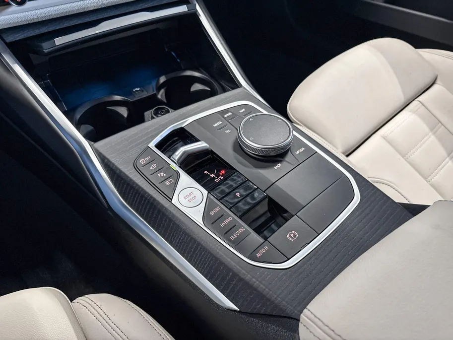 BMW 3 Serie Touring 330e Innovation Pack M Sportpakket Pro