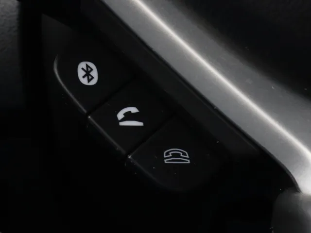Suzuki Vitara 1.4 BoosterJet Hybrid Style Trekhaak | Adaptive Cruise | Two tone