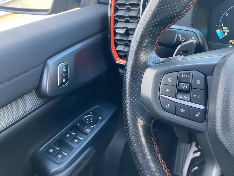 Ford Ranger 3.0 V6 Ecoboost Raptor 291 pk 4WD Automaat Benzine -grijs kenteken 2 persoons - elektrische rollertop - heavy duty vering