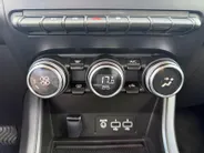 Renault Captur 1.6 E-Tech Hybrid 145 Intens | Automaat | Parkeersensoren | Camera | Cruise & Climate Control | Apple Carplay & Android Auto | 12 Maanden BOVAG Garantie