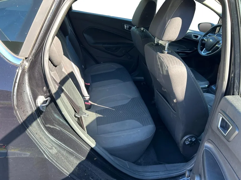 Ford Fiesta 1.0 EcoBoost Titanium AUTOMAAT. NU RIJKLAARPRIJS incl. 12 maanden Garantie!