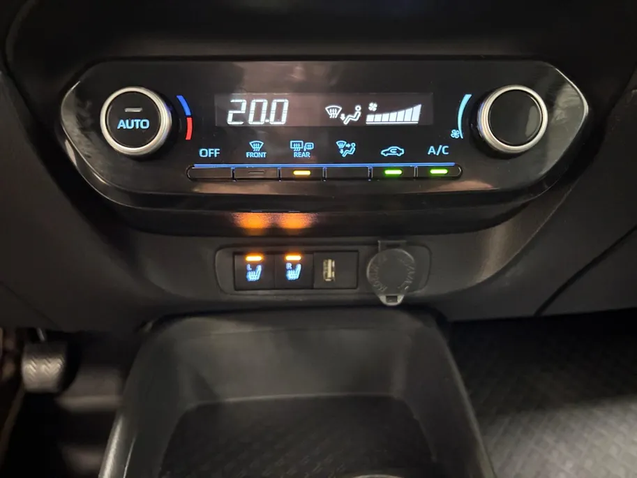Toyota Aygo X 1.0 FIRST | APPLE CARPLAY | CAMERA | NL-AUTO |