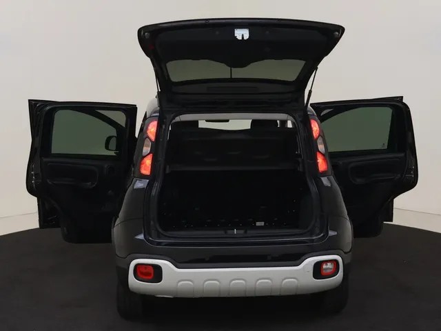 Fiat Panda 1.0 Hybrid Pandina