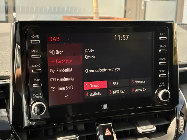 Toyota Corolla Touring Sports 2.0 Hybrid GR-Sport | Panoramadak | JBL | Trekhaak