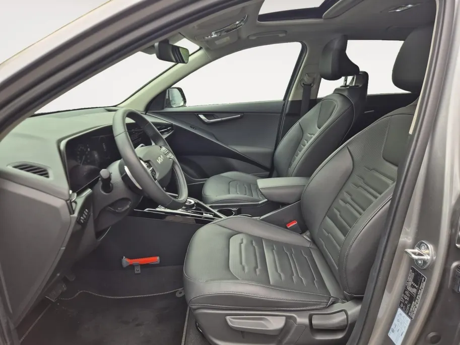 Kia Niro 1.6 GDi Hybrid DynamicPlusLine | Cruise Control | Climate Control | Open Dak | Camera | Stoelverwarming | Stuurverwarming | Elektrische Kofferbak | Trekhaak |