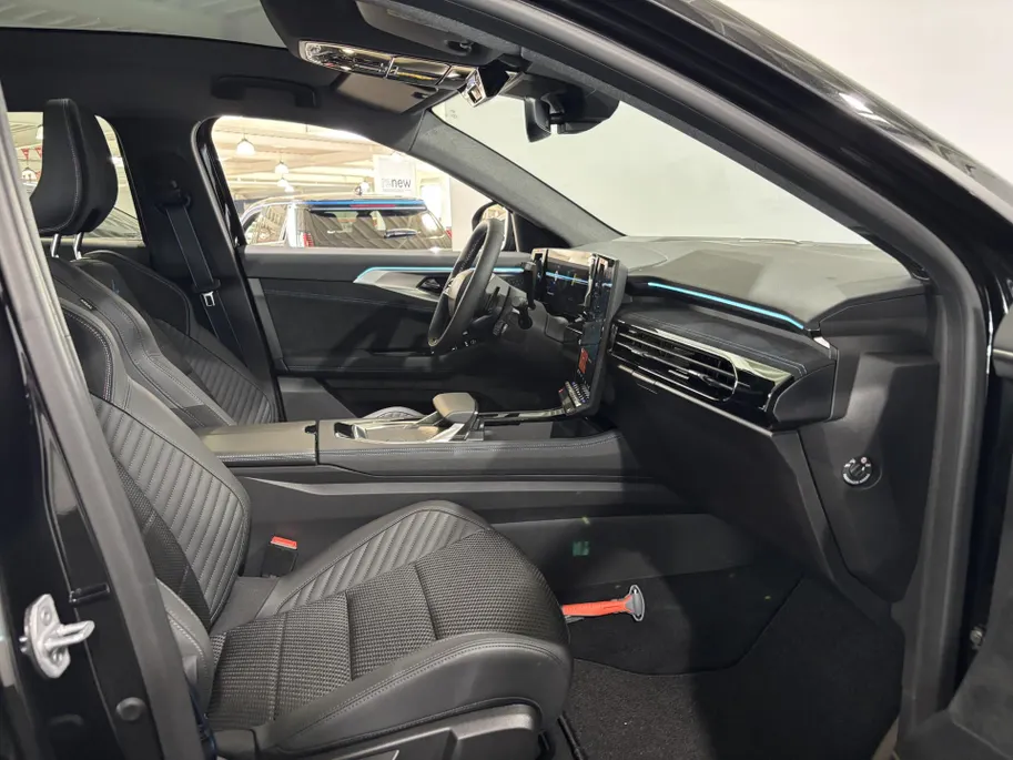 Renault Espace 200PK E-Tech Full Hybrid Esprit Alpine 7p. AT | DEMO | 7 Zitplaatsen | Solarbay Panorama Dak | Harman Kardon Audio | 360 Camera | Head Up Display | Climate Control | Apple CarPlay/Android Auto |