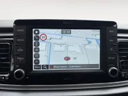 Kia Rio 1.0 TGDI DynamicLine | Navigatie | Airco | Apple Carplay / Android Auto | Achterruitrij Camera | Lichtmetalen Velgen |