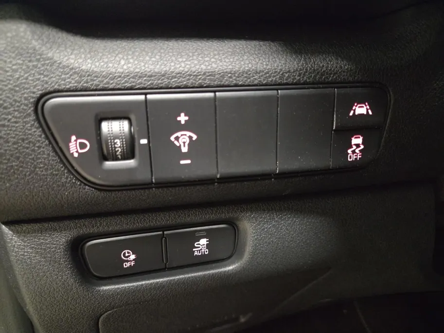 Kia e-Niro DynamicPlusLine 64 kWh | 1e Eigenaar | Accu 100% | Dealer onderhouden | Cruise Control Adaptief | Schuif/Kantel dak | Stoelverwarming | Apple Carplay/Android Auto | Camera | Fabrieksgarantie | NAP