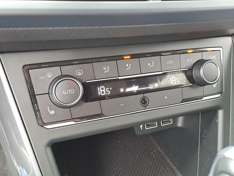 Volkswagen Polo 1.0 TSI Highline Business R | R-Line | Automaat | Adaptive cruise | Stoelverwarming | Apple Carplay | Andriod Auto