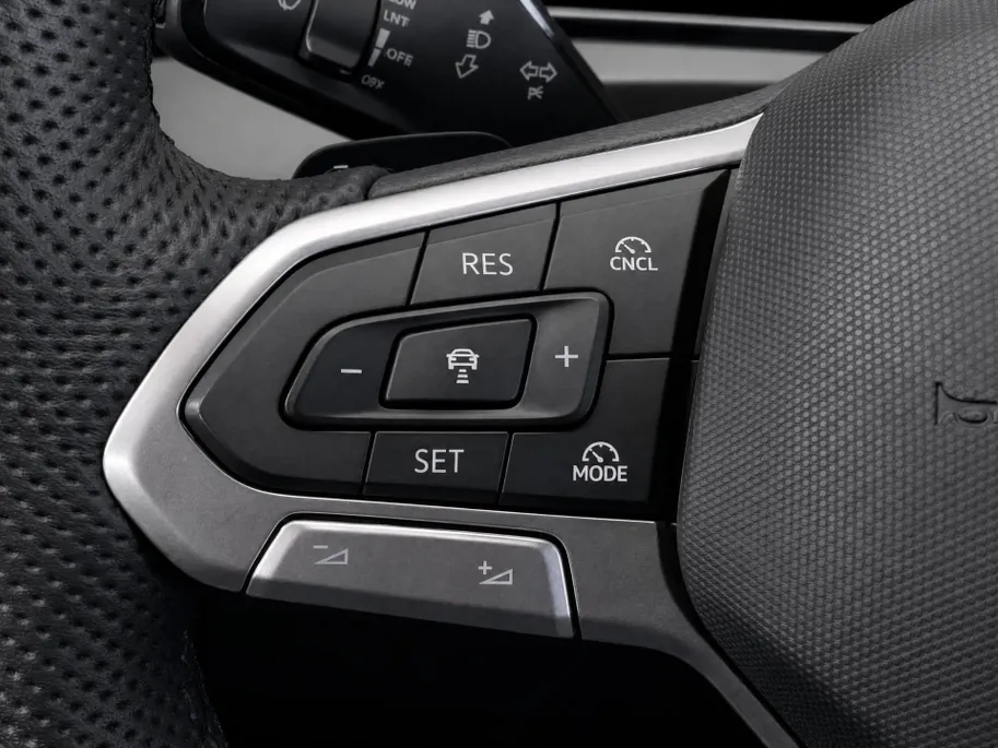 Volkswagen Tiguan 1.5eHybrid 150kW/204PK R-Line Black Style · Leder · Trekhaak · Panoramadak · 360°Camera · Garantie t/m 28-10-2030 of 100000km.