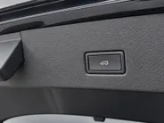 Volkswagen T-Roc 1.5TSI/150PK R-Line Black Style · Panoramadak · Apple/Android Car Play · Camera + Parkeersensoren · Stoelverwarming ·  Garantie t/m 07-08-2027