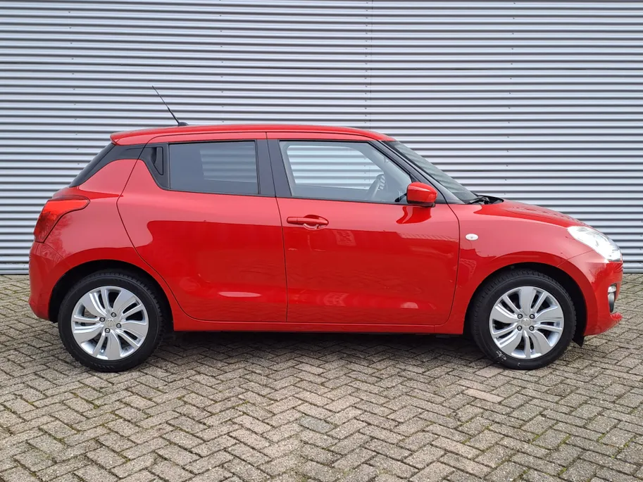 Suzuki Swift 1.2 Select AUTOMAAT | Airco | Stoelverwarming | DAB | Camera | Bluetooth | Apple Carplay / Android Auto