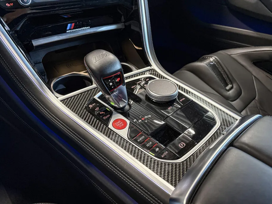BMW M8 Coupé Competition M Driver's Pack